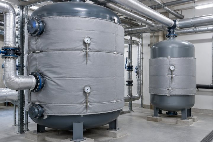 İzolasyonlu denge kabı ve akümülasyon tankı